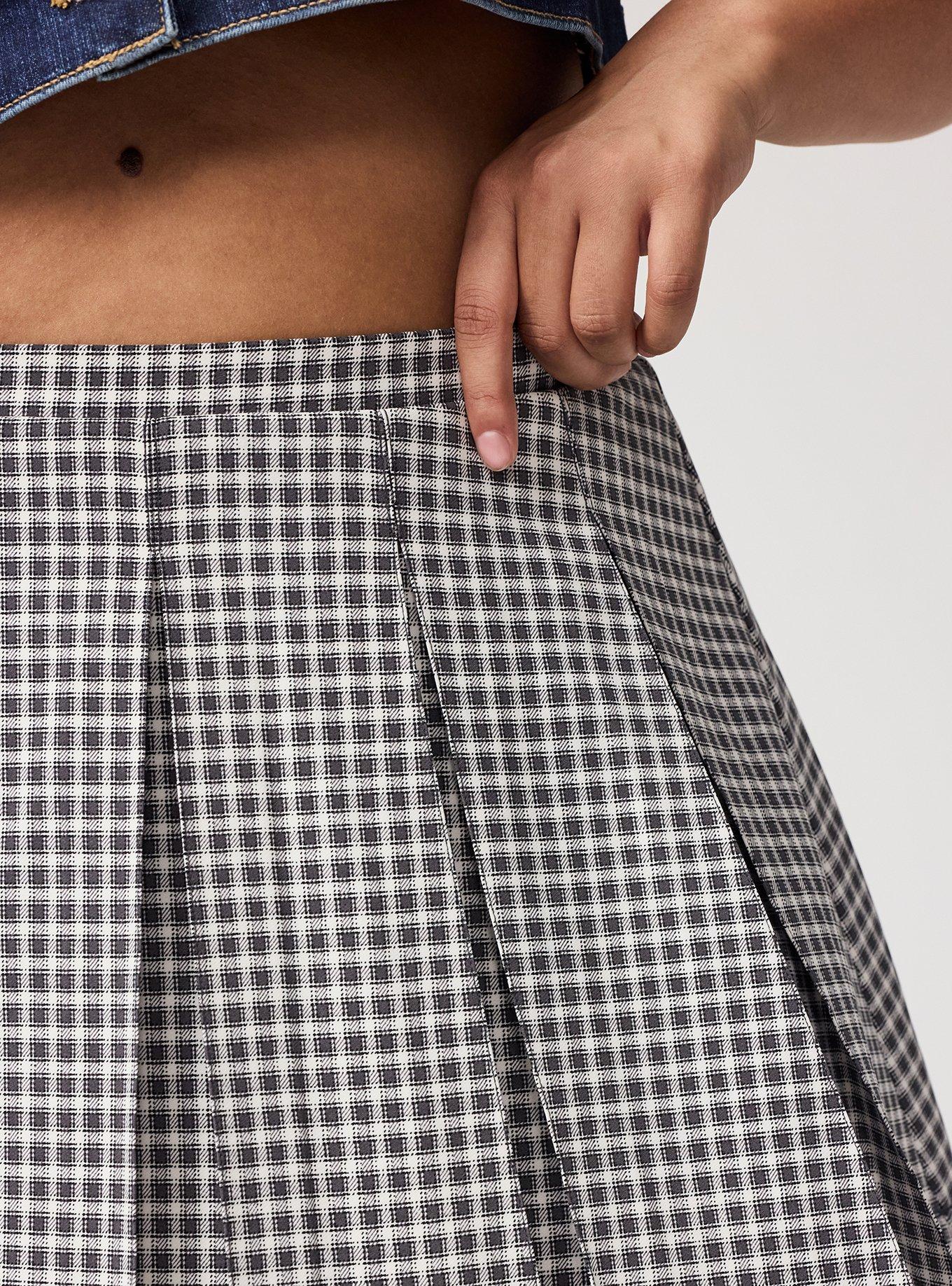 5'' Studio Crepe Box Pleat Skort, ROMA PLAID GREY, alternate