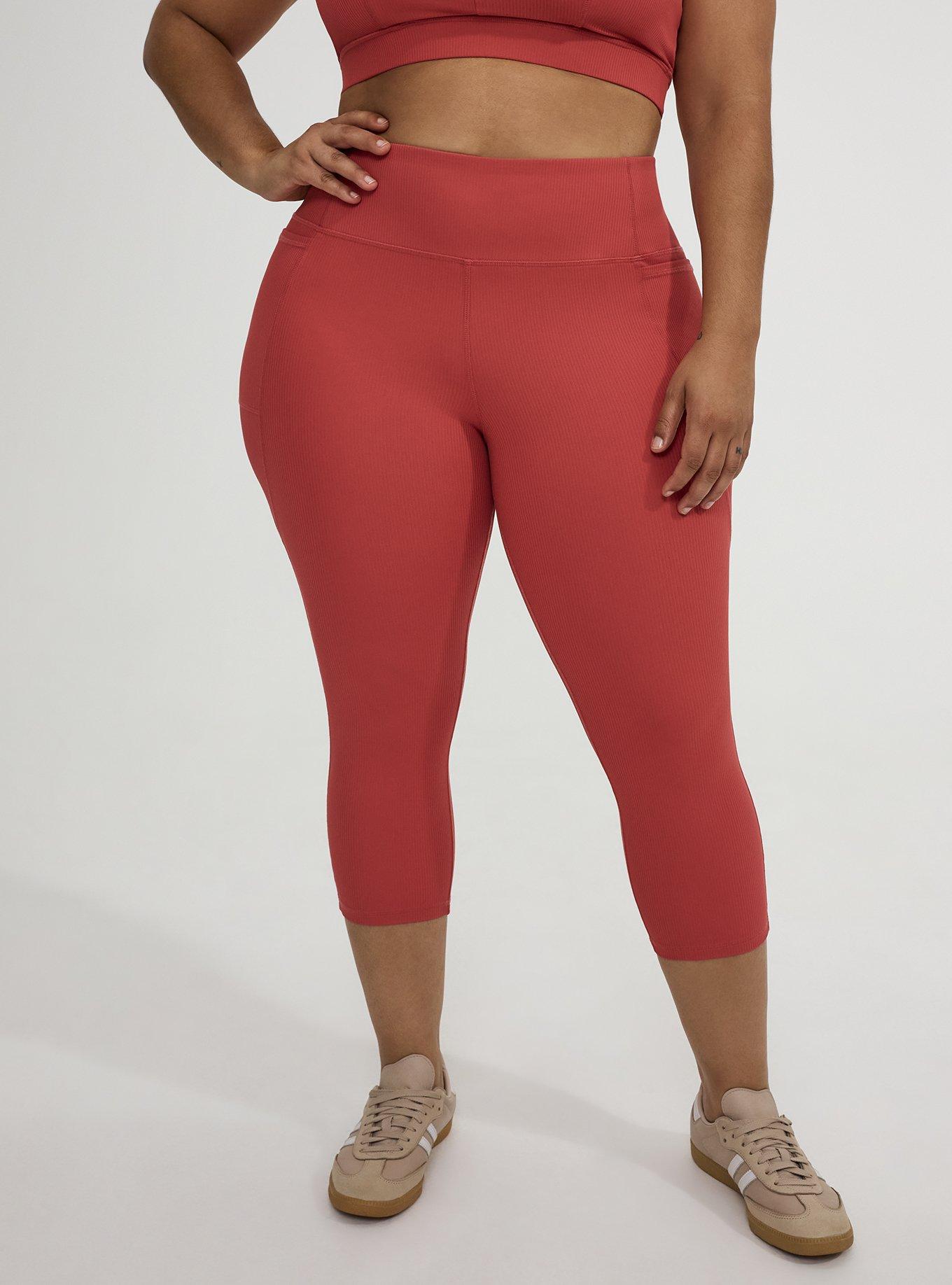 TRU Performance Rib Capri Legging, HOLLY BERRY, alternate
