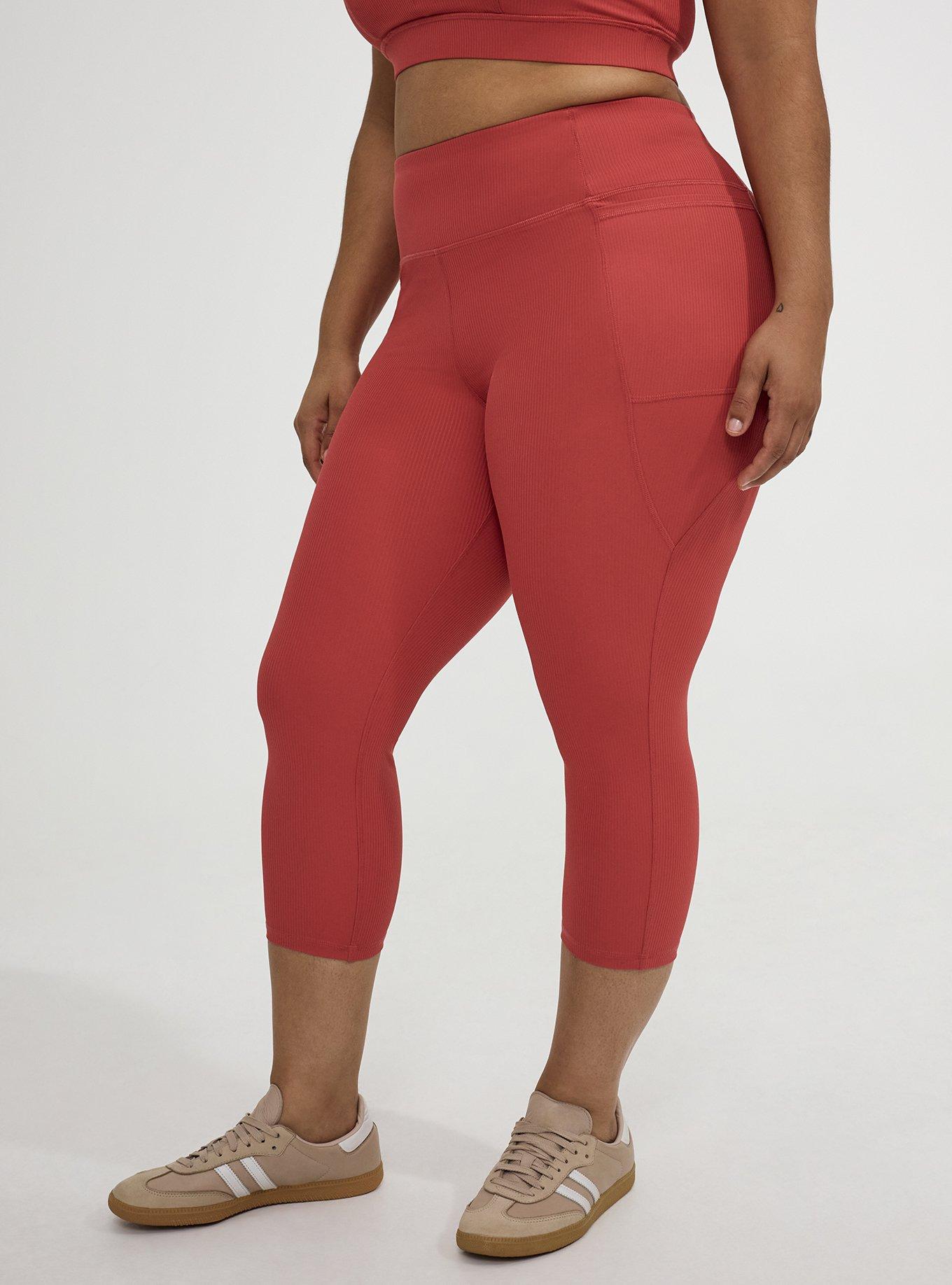 TRU Performance Rib Capri Legging, HOLLY BERRY, alternate