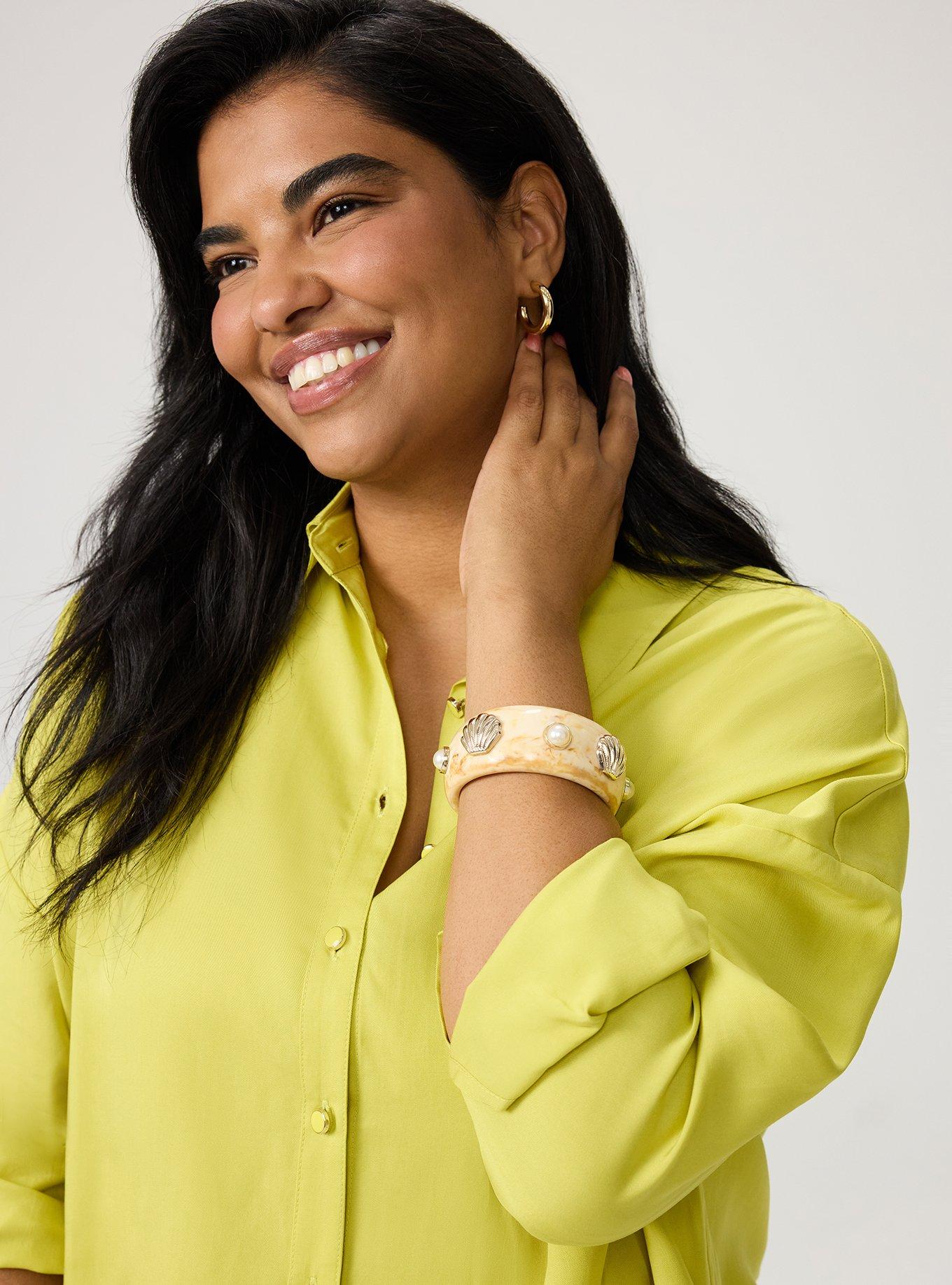 Plus Size Shell Resin Bangle, IVORY, hi-res