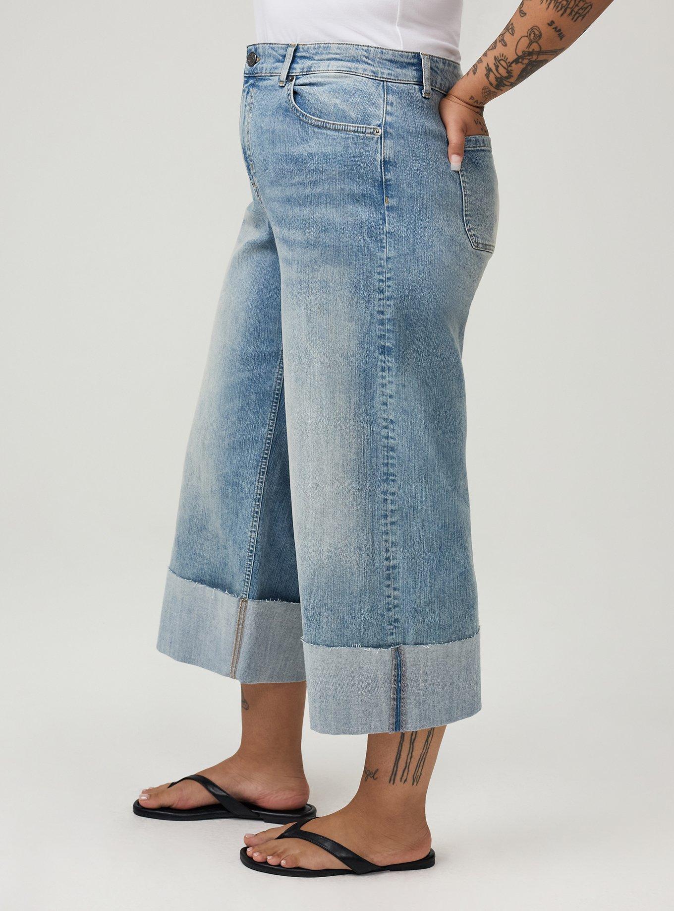 High-Rise Wide-Leg Crop Jean, FREE POUR, alternate