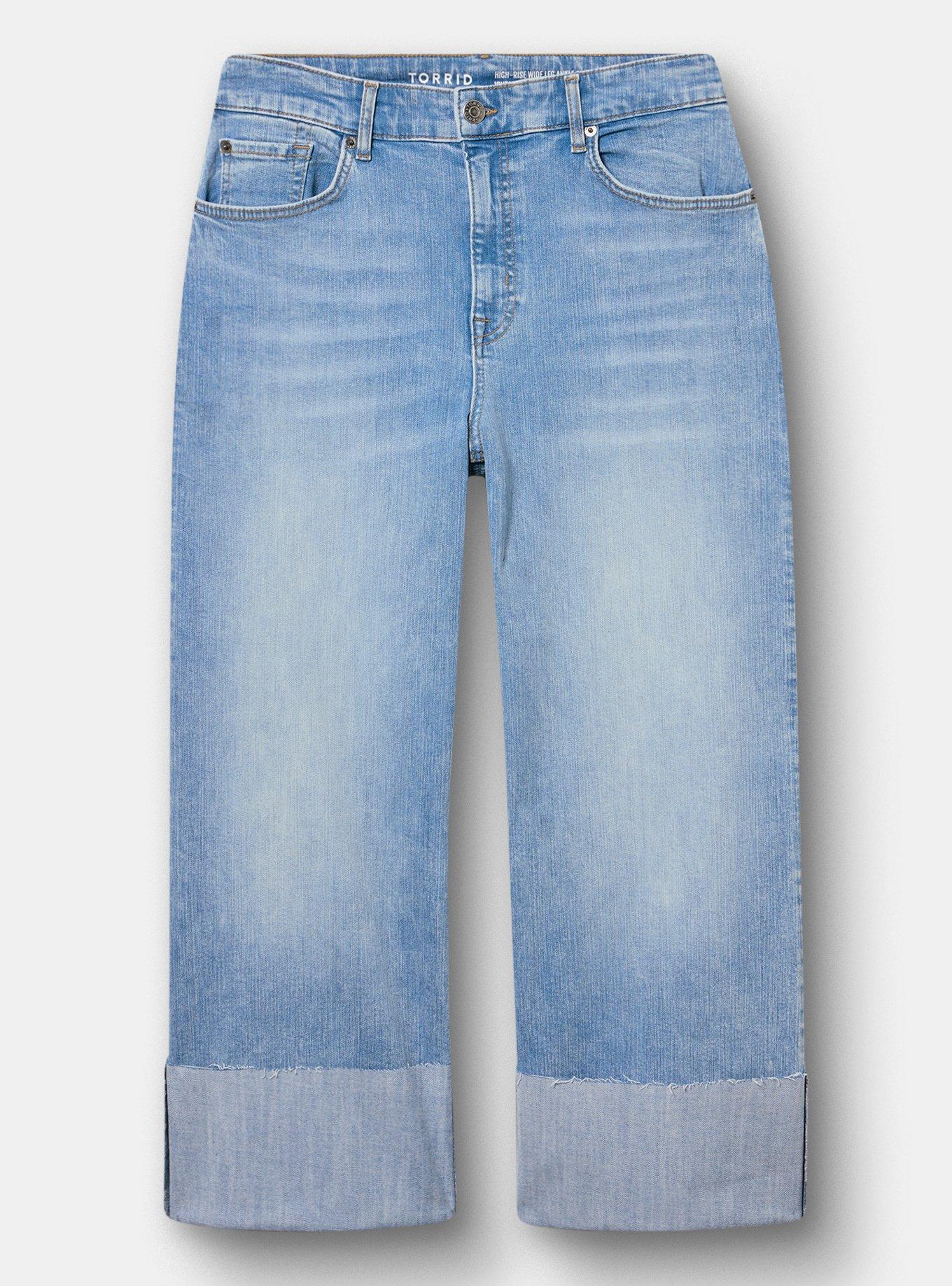 High-Rise Wide-Leg Crop Jean, FREE POUR, flat