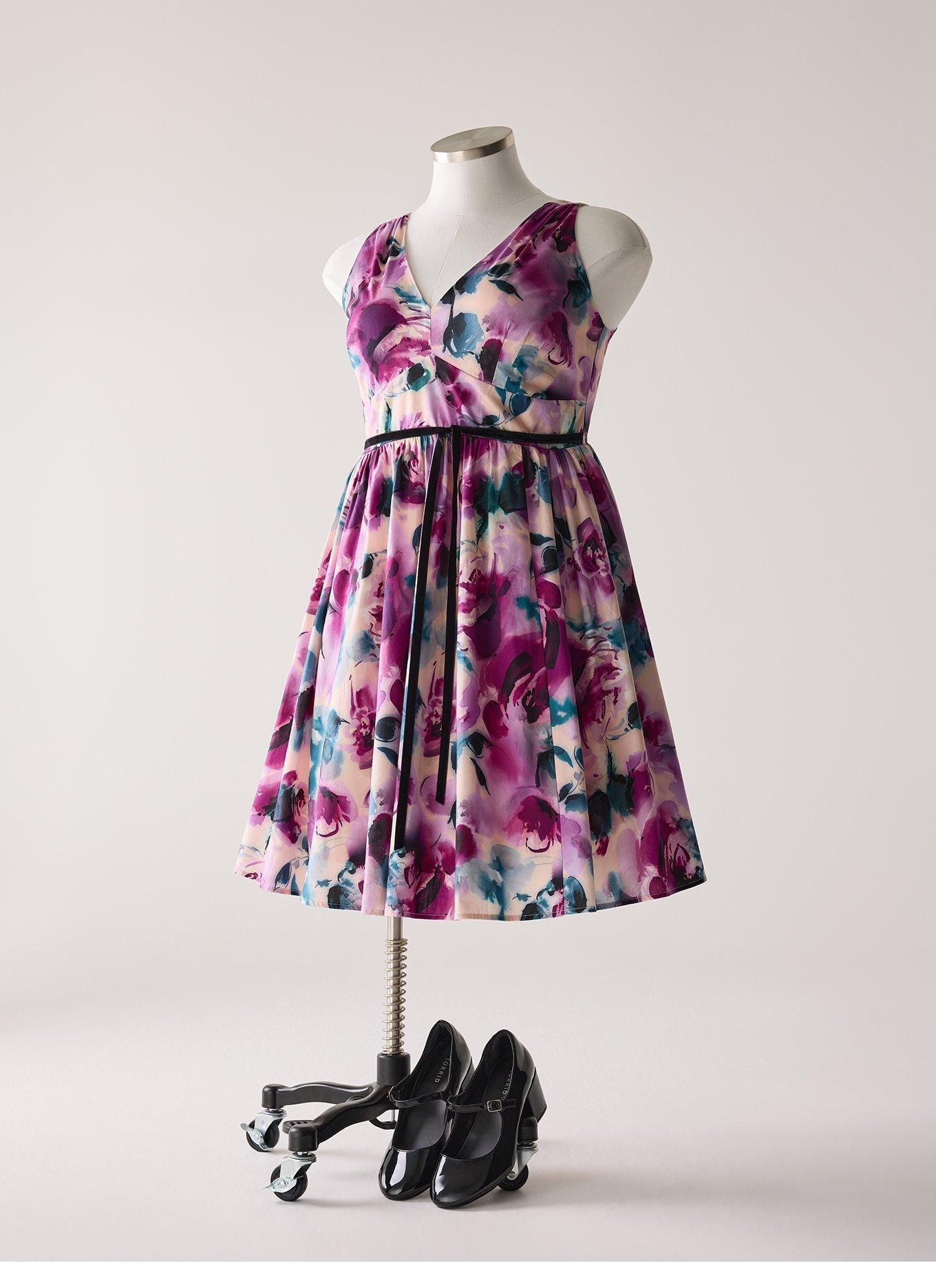 Retro Chic Belted V-Neck Swing Dress, ROSE WATER FLORAL PLUM, flat