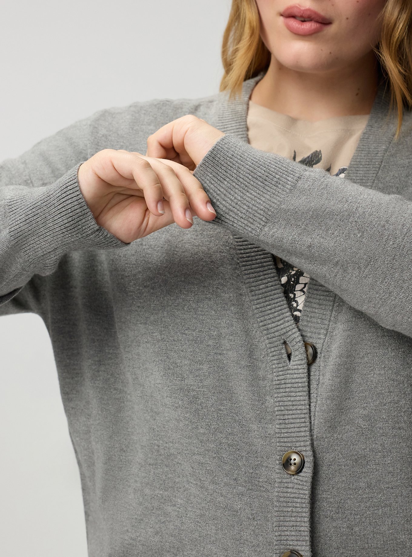 Everyday Soft Drop Shoulder V-Neck Cardigan, MED HEATHER GREY, alternate