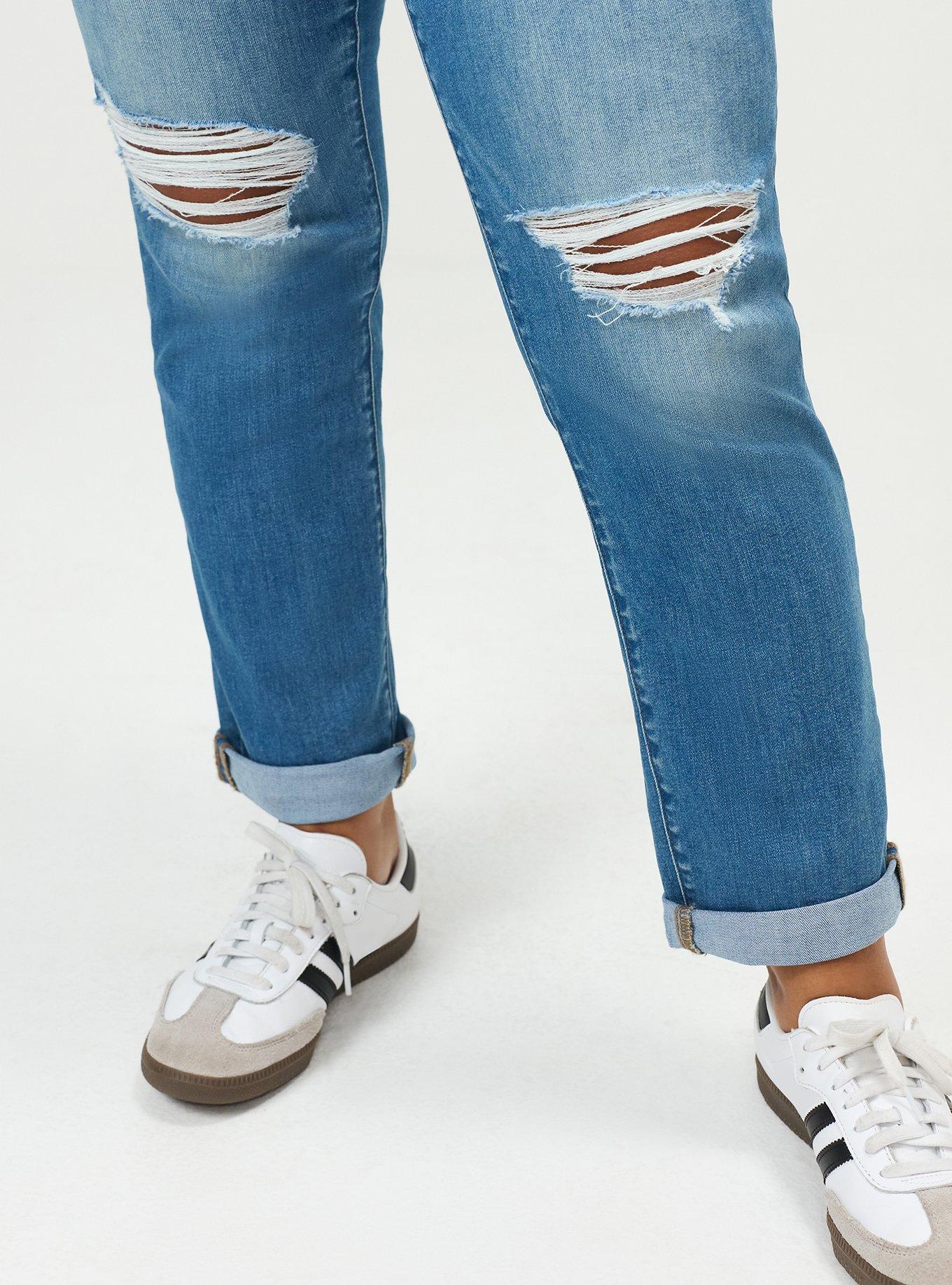 Perfect Boyfriend Mid-Rise Jean, BLUE 24, alternate