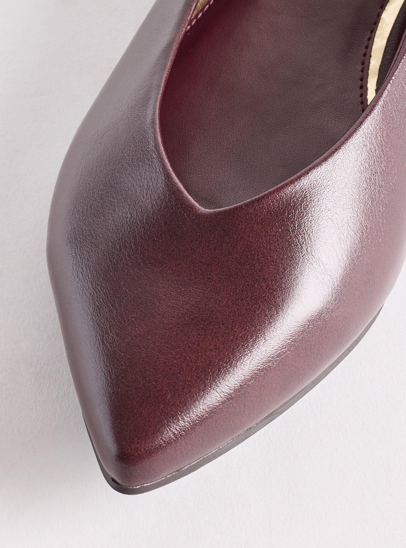 Plus Size Scrunch Back Pointed Toe Flat (WW), WINE, alternate