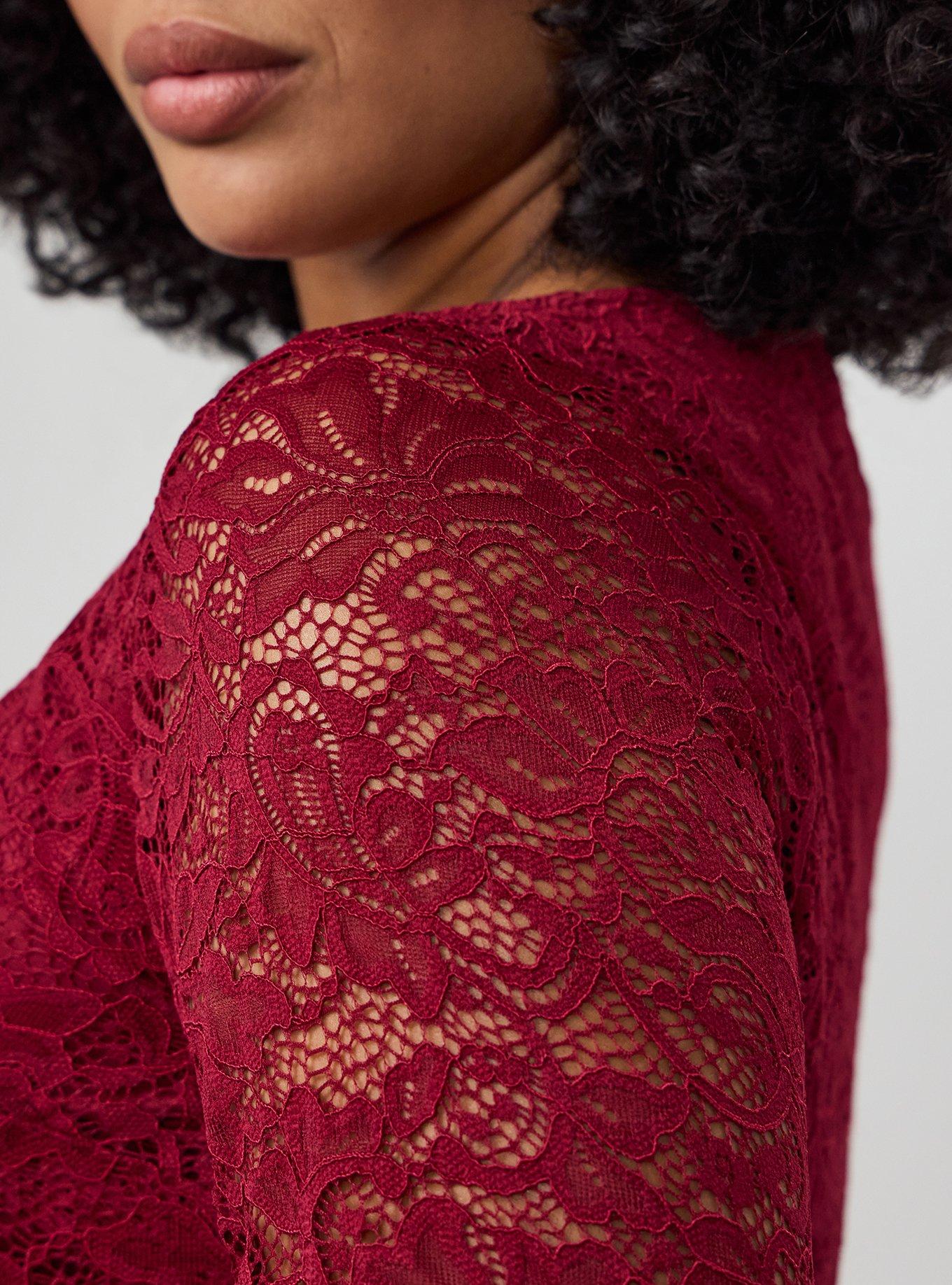 Studio Stretch Lace Crop Top, RUMBA RED, alternate