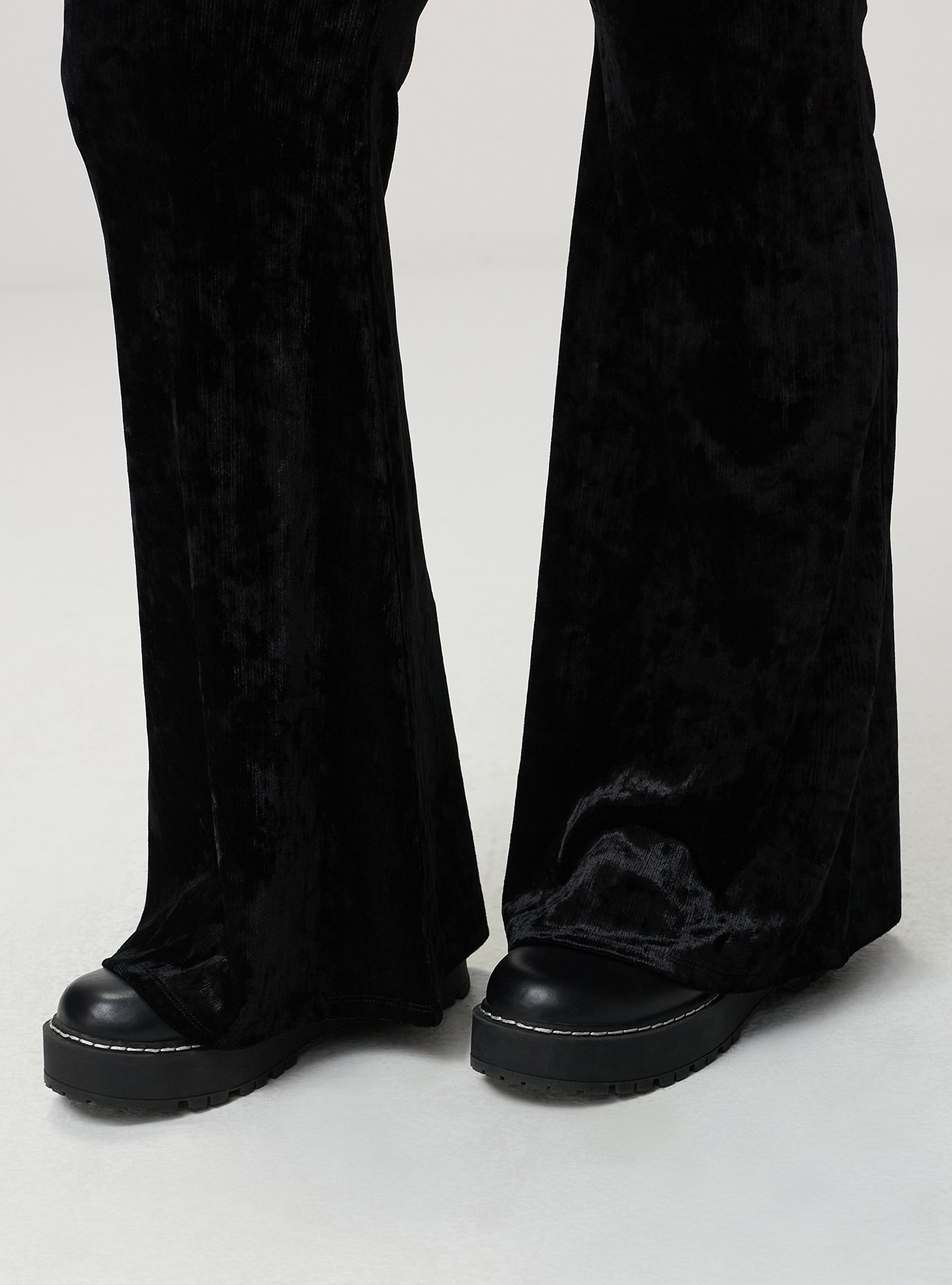Full-Length Crushed Velvet Flare Legging, DEEP BLACK, alternate