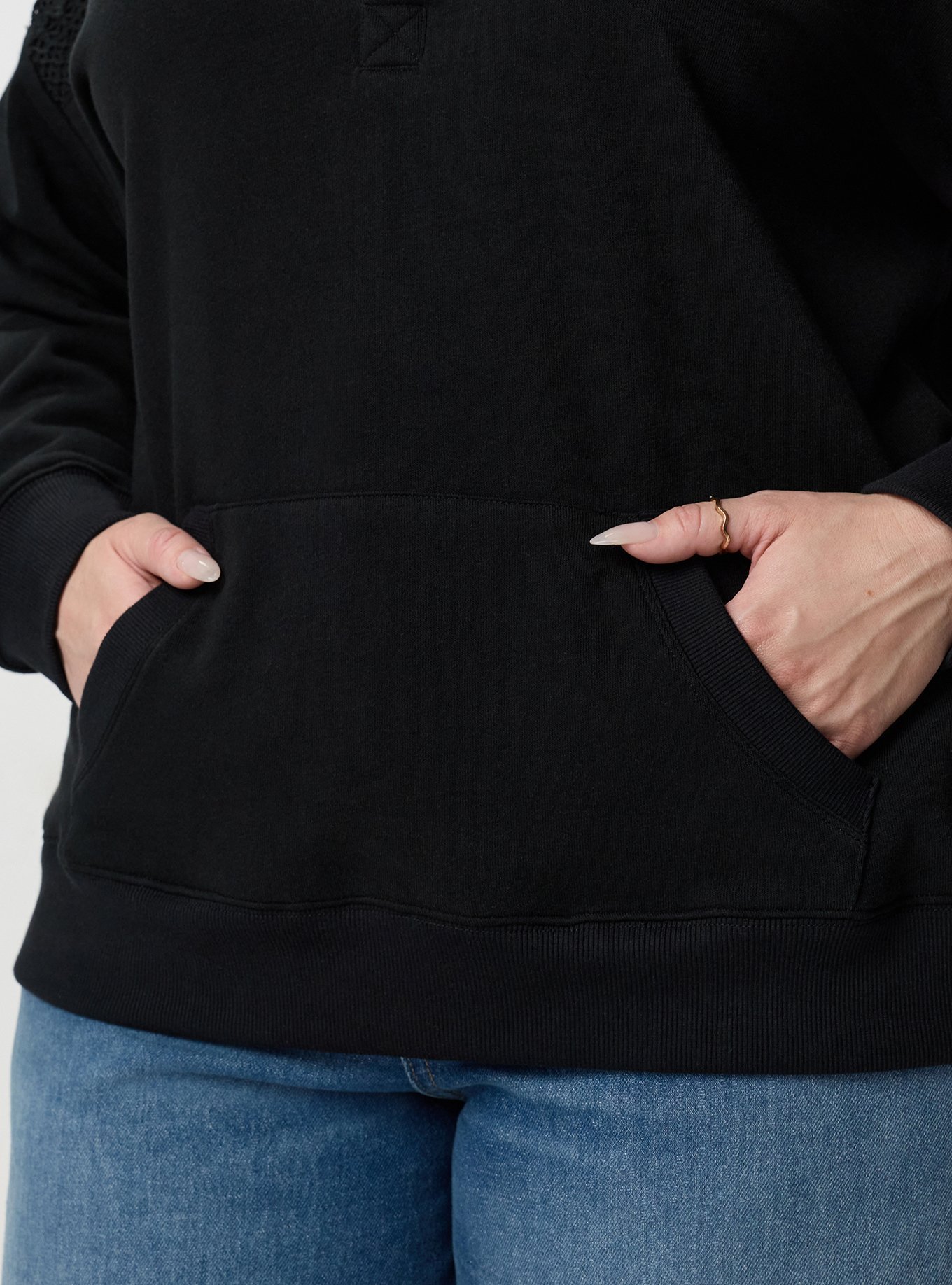 Cozy Fleece Y-Neck Crochet Mix Hoodie, DEEP BLACK, alternate