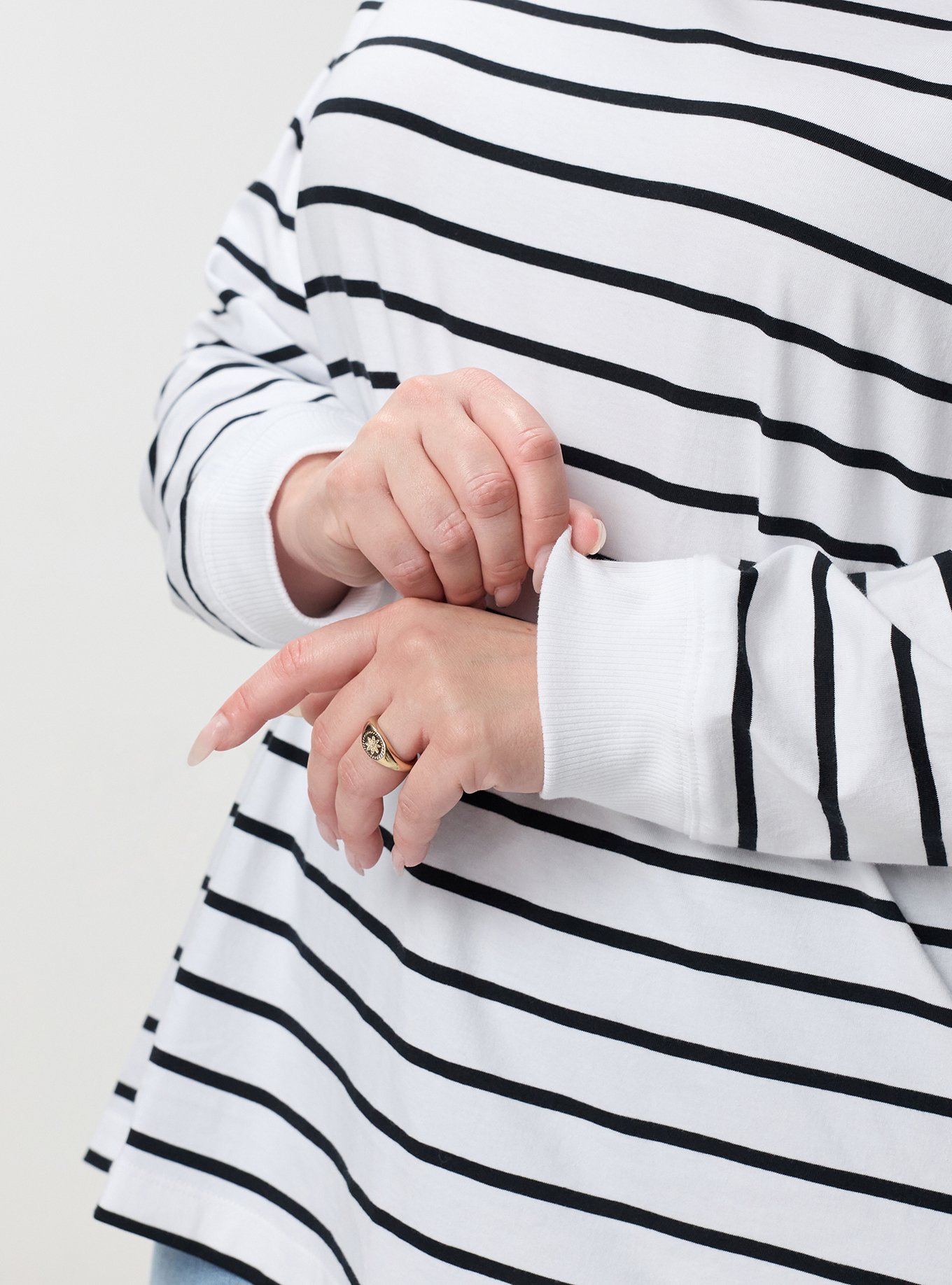 Heavy Jersey Off Shoulder Tee, BRIGHT WHITE DEEP BLACK STRIPE, alternate