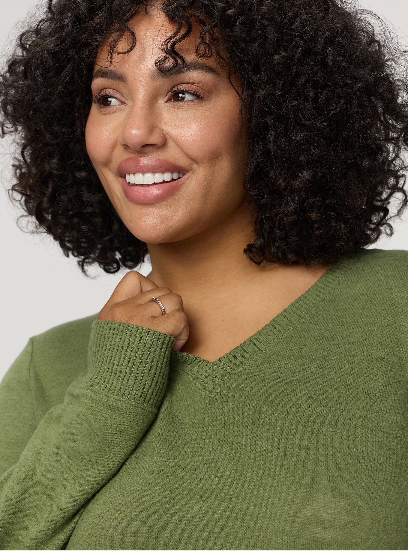 Super Soft Plush V-Neck Shirttail Tunic Sweatshirt, OLIVINE, alternate