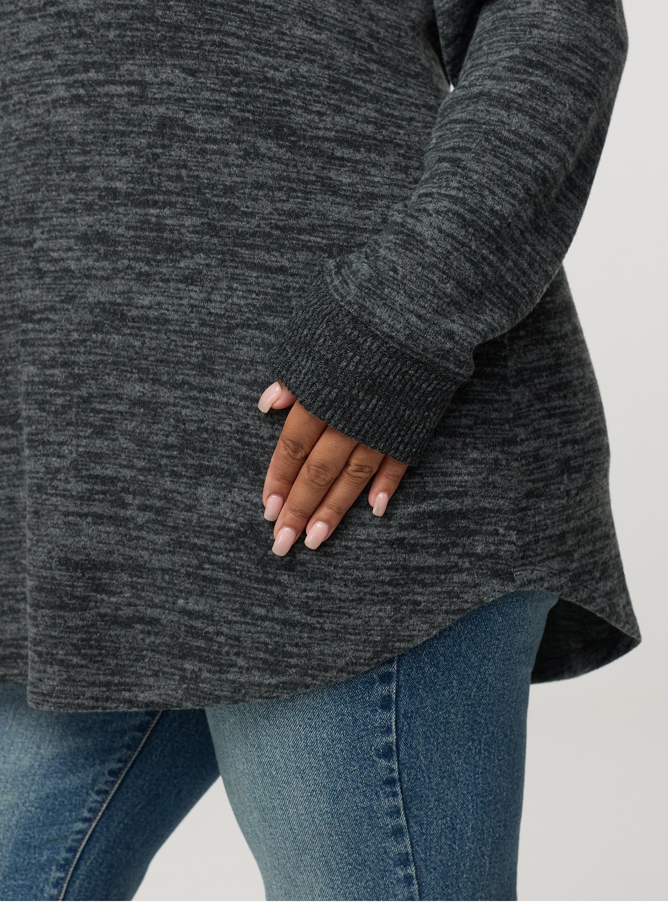 Super Soft Plush V-Neck Shirttail Tunic Sweatshirt, DEEP BLACK W/ GRAY MARL, alternate