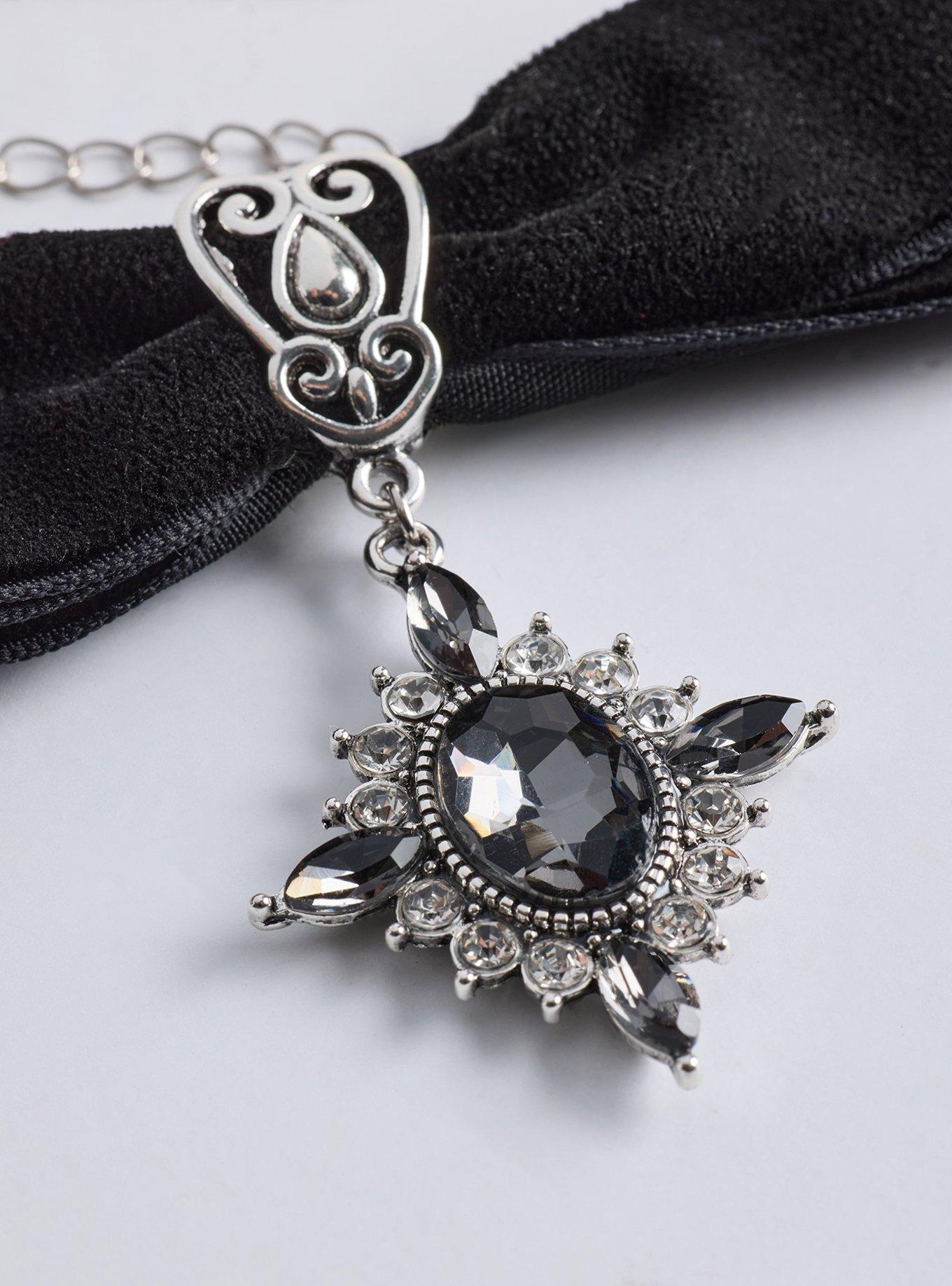 Velvet Statement Pendant Choker, , alternate