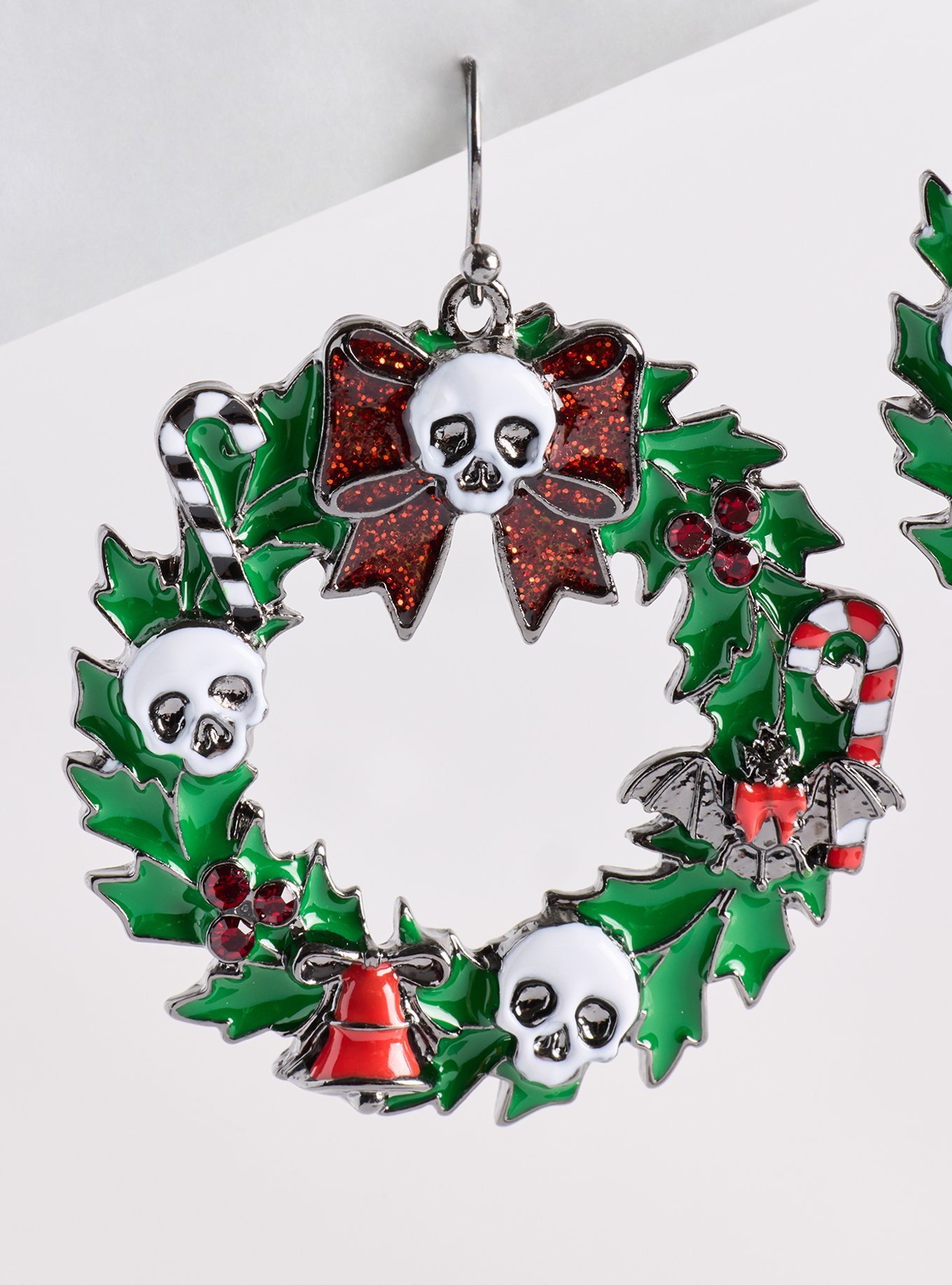 Skull Wreath Earring, , alternate